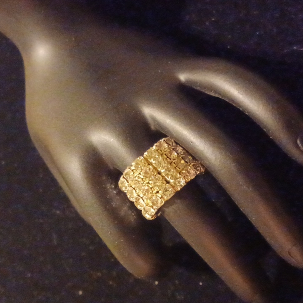 Rhinestone ring